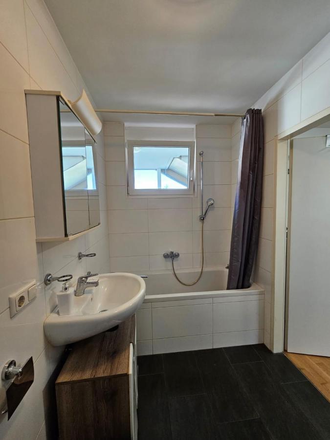 Stylish Apartment In Innsbruck + 1 Parking Spot المظهر الخارجي الصورة